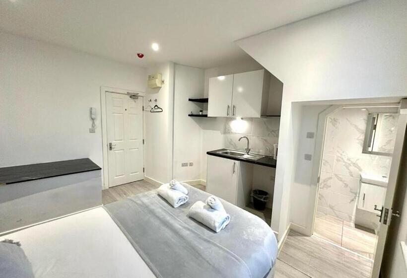 Номер Стандарт, Kent House Suites   Se26
