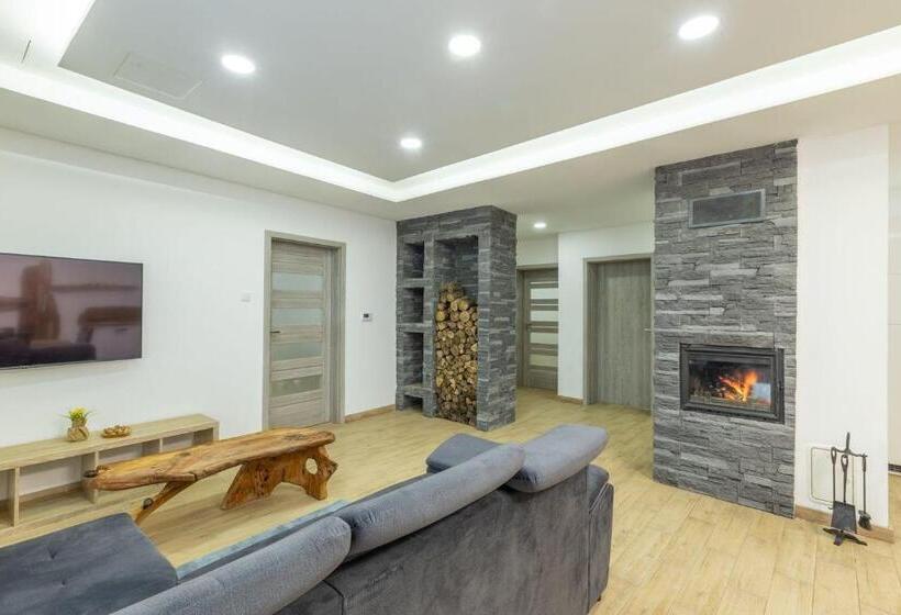 Апартаменты 2 Спальни, Chalety Bystra