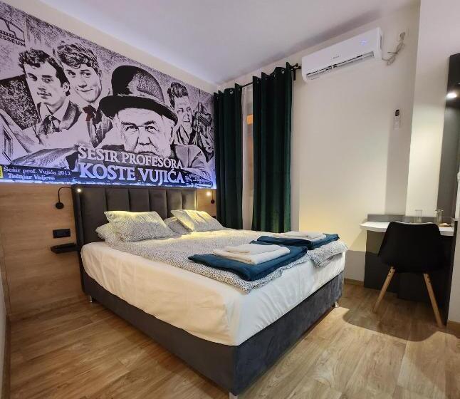 استودیوی لوکس, Magazaki Apartments Tešnjar
