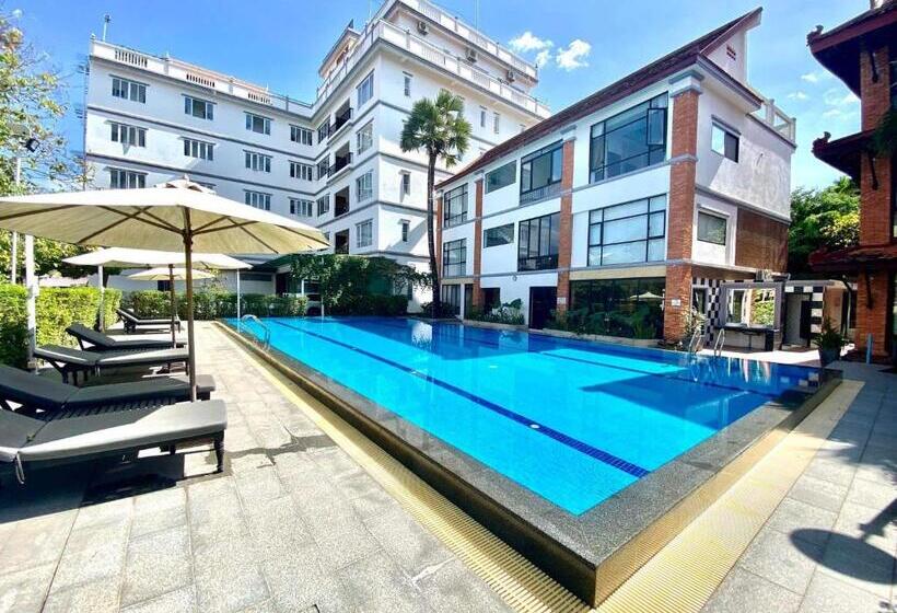 اتاق استاندارد, Behind Shopping Guest House