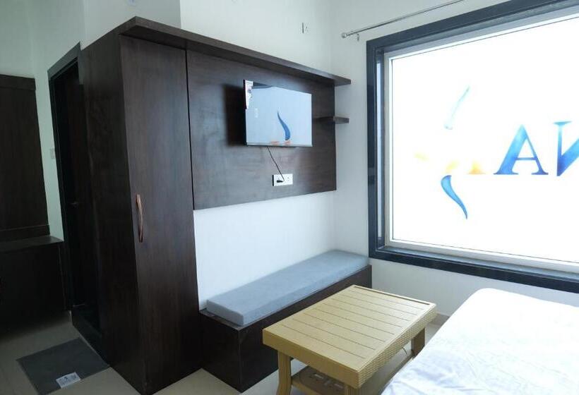 Номер Deluxe, The Pinak Hotel And Restaurant