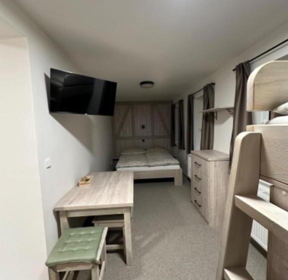 Четырехместный Номер Классик, Apartmány Vesna