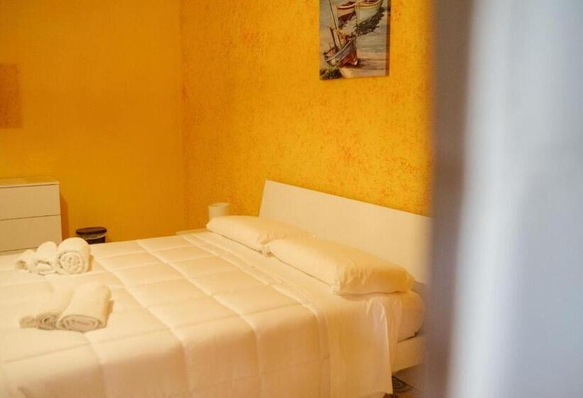 اتاق استاندارد چهار تخته, Domus Aurea Relax Room