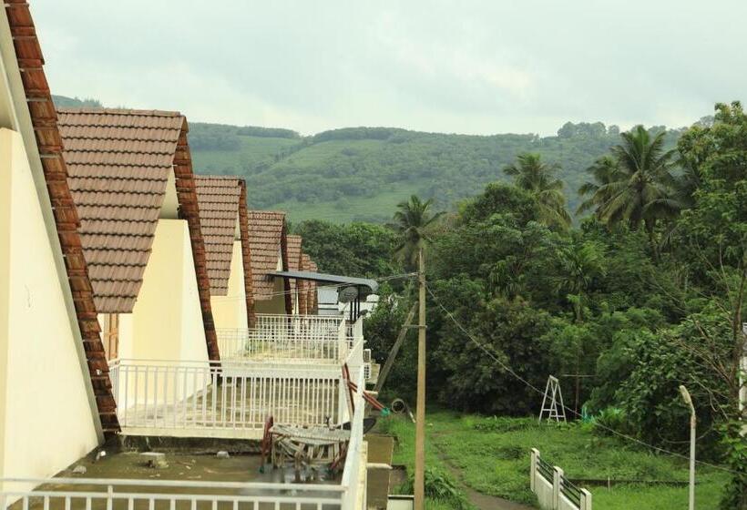 Семейный Номер, Stayberries Hornbill Villa Athirappilly