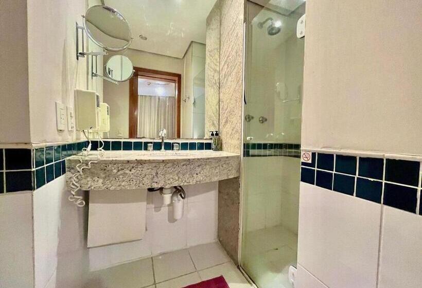 اتاق ساده سه‌ نفره, Lflats No Hotel Stella Vega