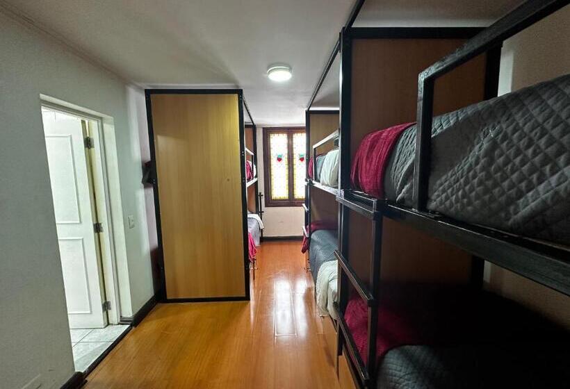 Кровать в Общей Комнате, Enjoy Hostel