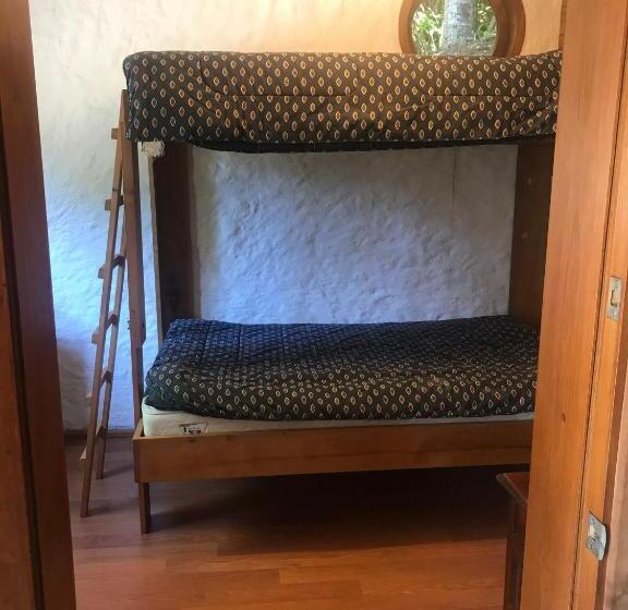 اتاق استاندارد با چشم‌انداز باغ, Celestial Inn