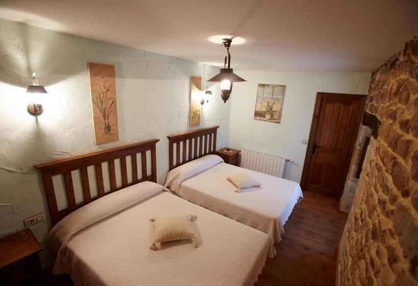 ファミリールーム, Posada Rural Ochohermanas