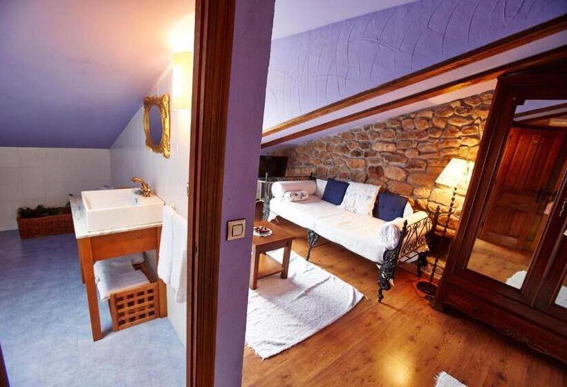 Полулюкс с Гидромассажем, Posada Rural Ochohermanas