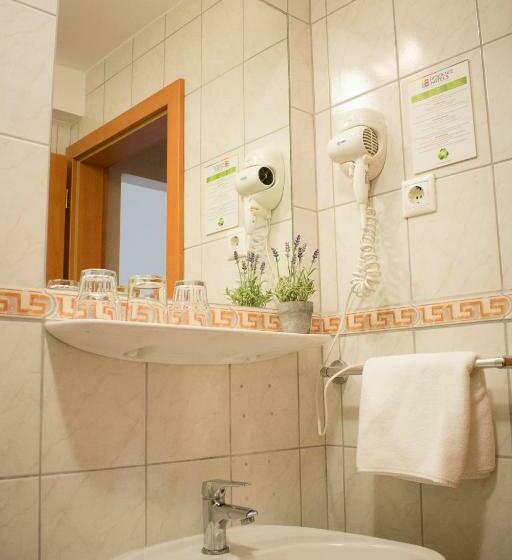 Трехместный Номер Классика, P4w Hotel Residence Szombathely