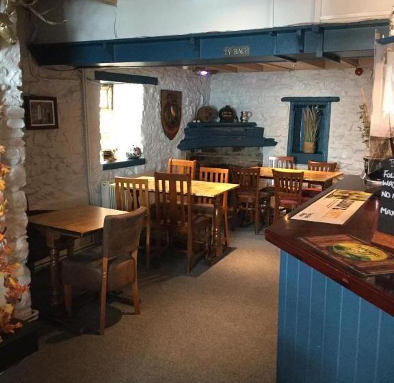 Номер Стандарт, The Ship Inn