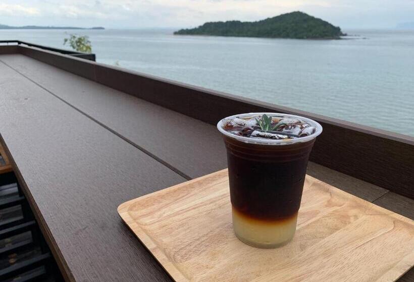 Номер Deluxe Вид на Море с Балконом, Heaven Hill Lanta