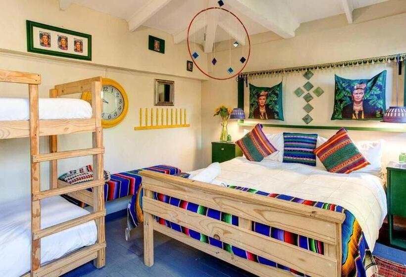 패밀리 룸, Strand Family 4 Sleeper En Suite Studio