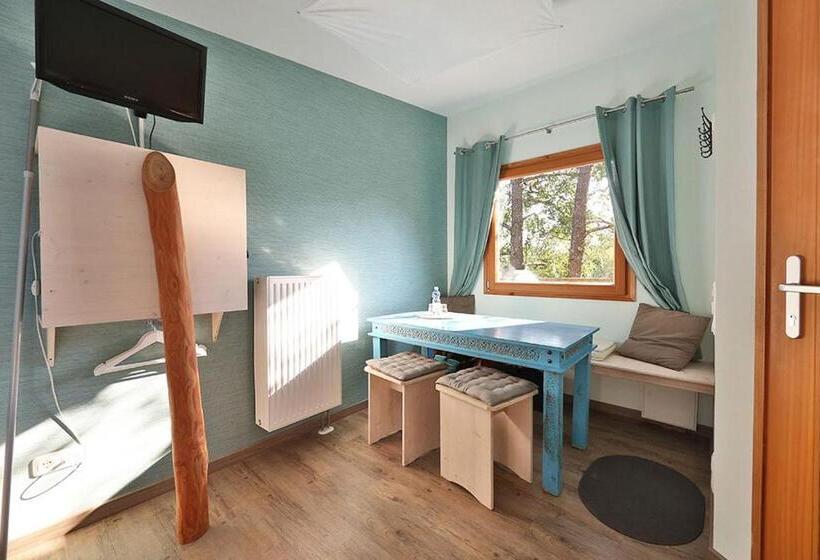 Семейный Номер, Baumhaushotel Oberbayern
