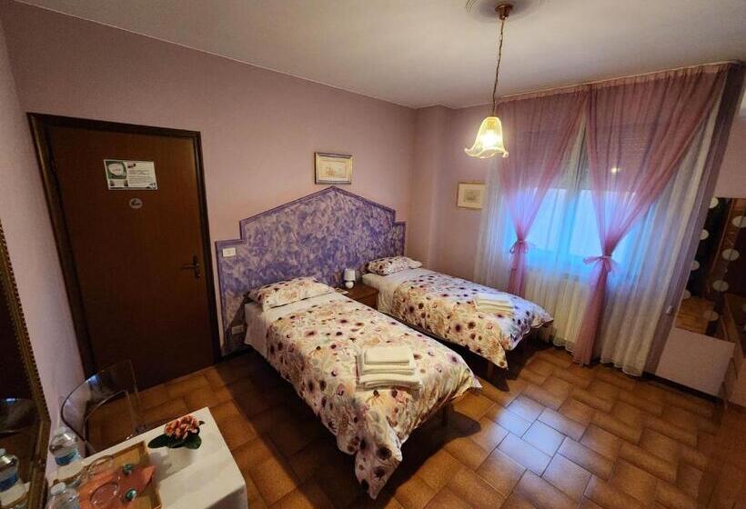 Номер Стандарт, Gold B&b