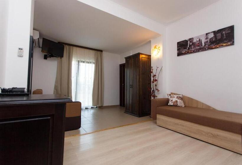 سوییت جونیور با بالکن, Vila Sandra