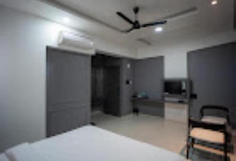Номер Стандарт, Oberon Solapur