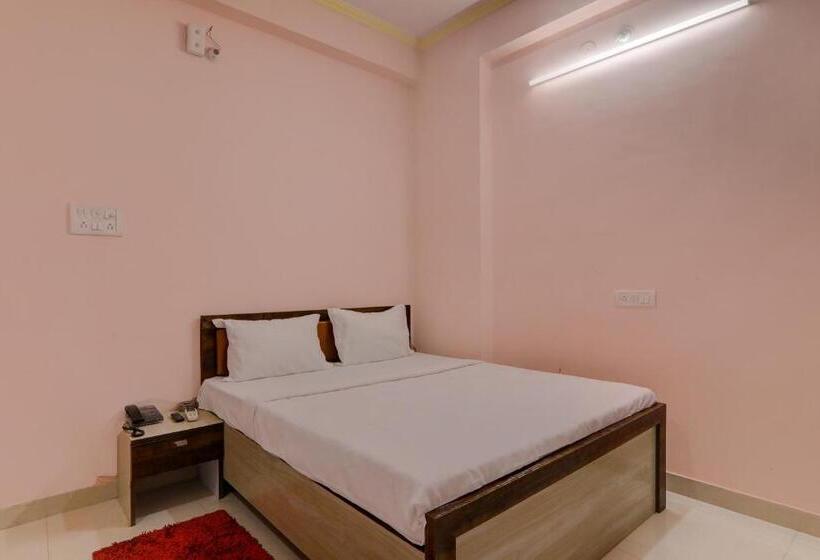 Трехместный Номер Классика, Oyo City Prime Residacy