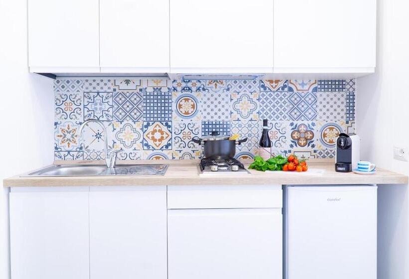 Апартаменты 1 Спальня Вид на Бассейн, Summer Colors Rooms & Apartments