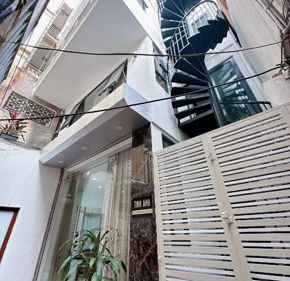 استودیوی استاندارد, Tinh Anh Home