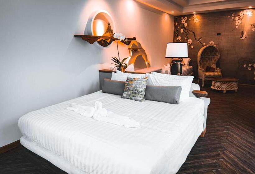 Семейный Номер Deluxe, La Belle Vie   Boutique Hotel Adults Only