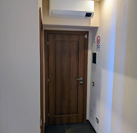 Chambre Supérieure, Benedict Rooms