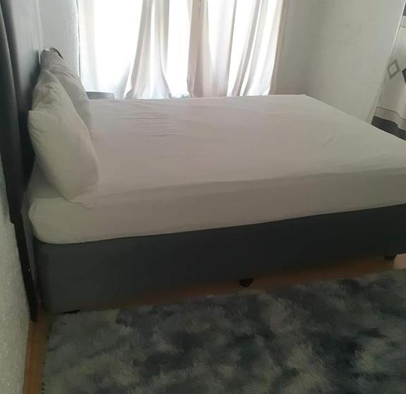스탠다드 룸, Hunters Nest Guest House Bronkhorstspruit
