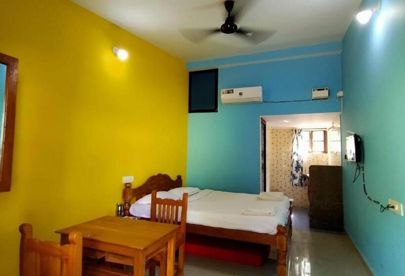 豪华房间, Shrushthee Guest House