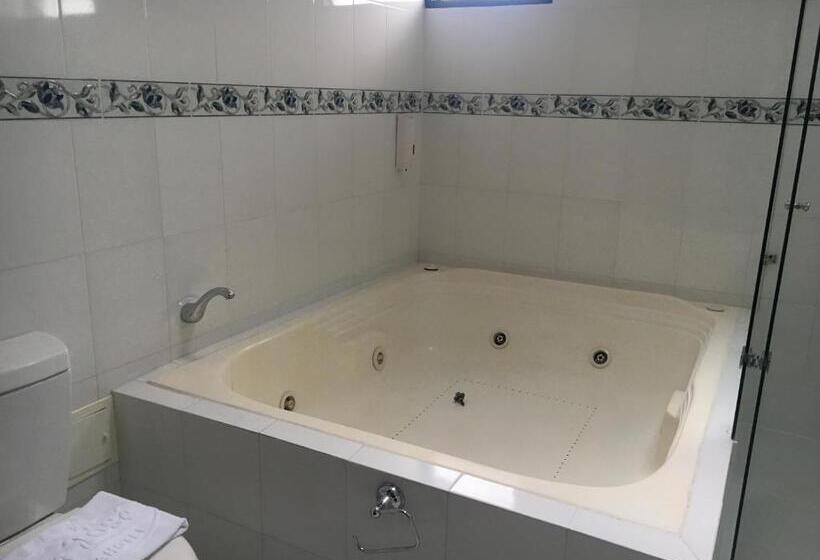 스탠다드 스튜디오, Finca Hotel San Jose
