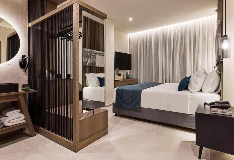 Семейный Номер, Athenarum Portus Life & Style