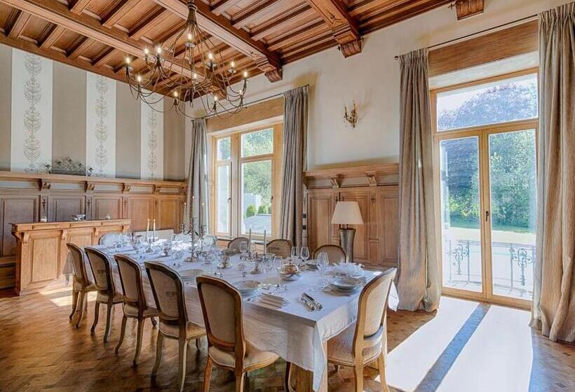 Дом 4 Спальни, Château Chevalier Des Montys