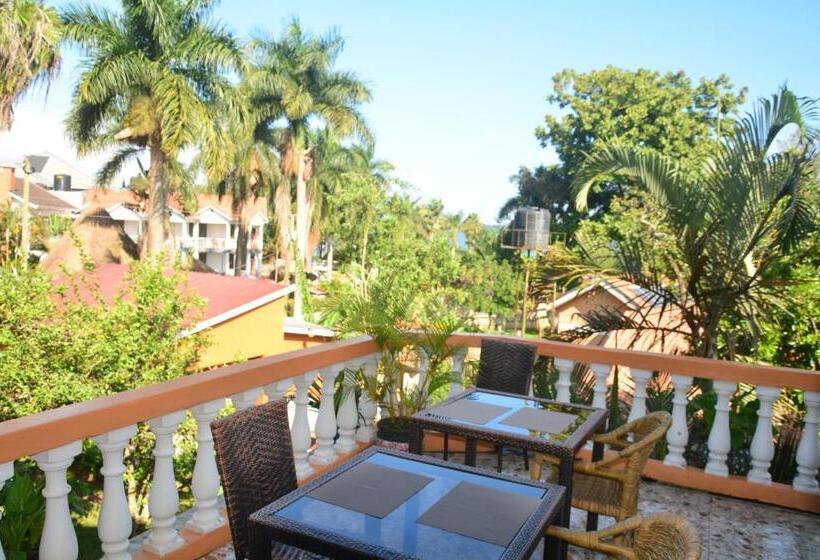 اتاق استاندارد یک نفره, Lakeshore Bed And Breakfast