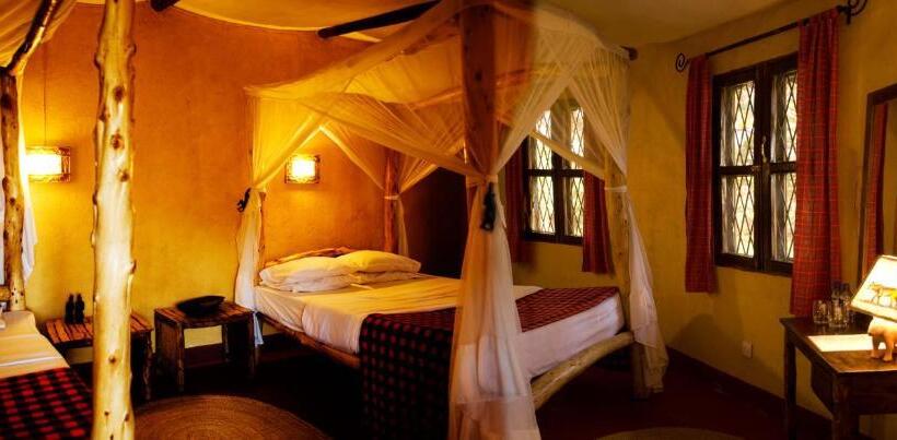 Семейный Номер, Nsya Camp Manyara