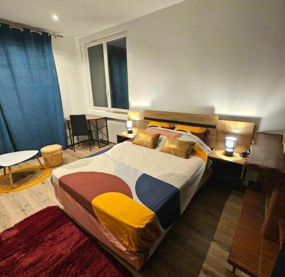 Номер Deluxe, Maison Spacieuse Privatisée Ou à La Chambre   Places De Parking