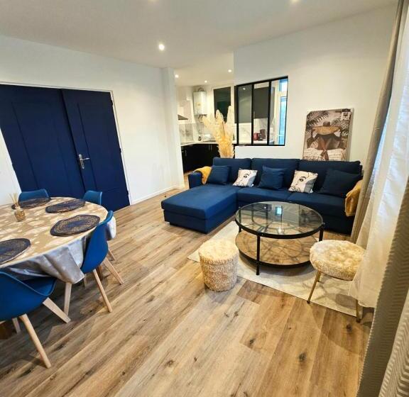 Вилла 2 Спальни, Maison Spacieuse Privatisée Ou à La Chambre   Places De Parking
