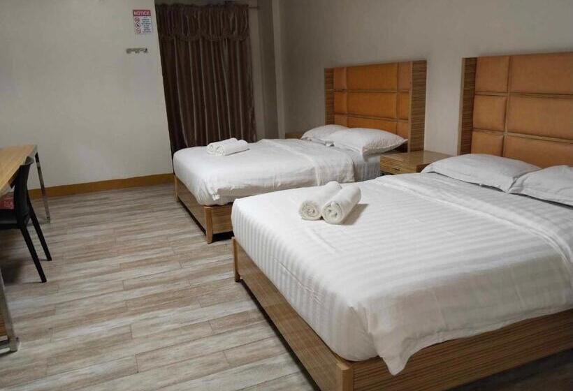 Семейный Номер, Meaco Royal Hotel   Valenzuela