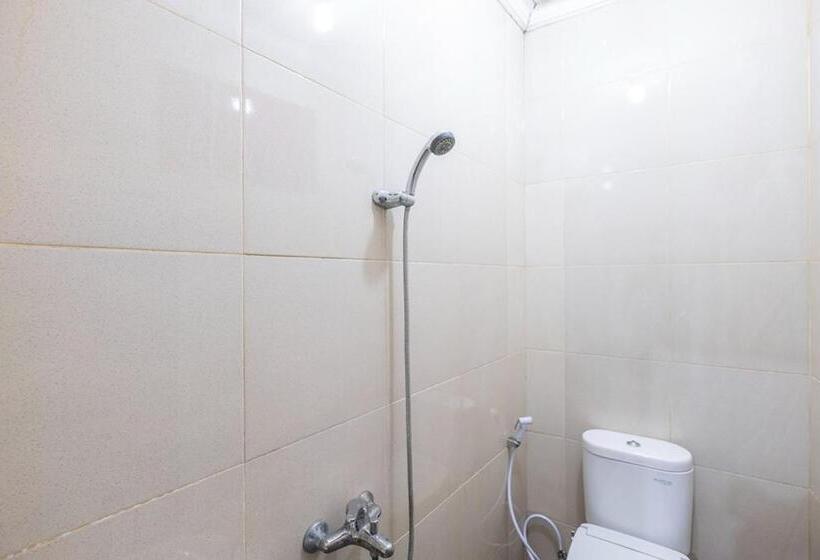 수피리어 스위트, Super Oyo 2703 Hotel Transit 1