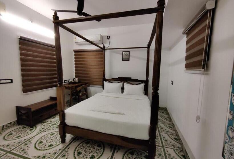 اتاق لوکس, Courtyard Castle Heritage Resort