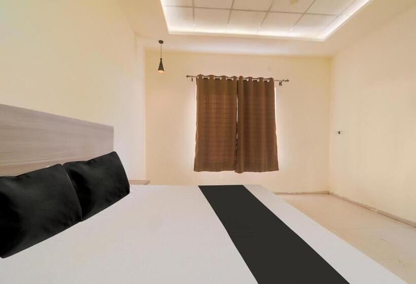 Трехместный Номер Классика, Oyo Saubhagya Shri Resort