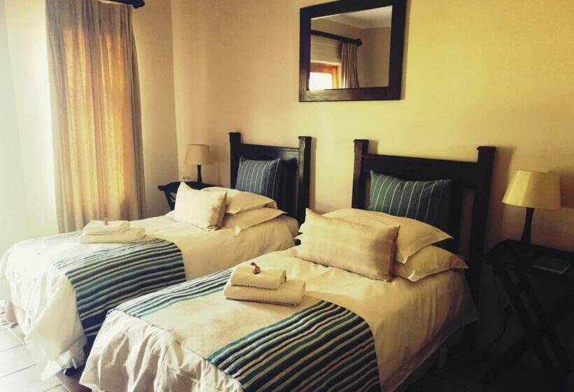 Habitación Estándar Vista Jardín, Ash River Lodge