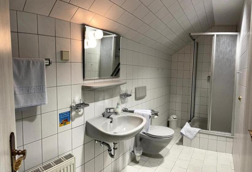 Номер Стандарт Трехместный, Eichenhof Hotel Garni