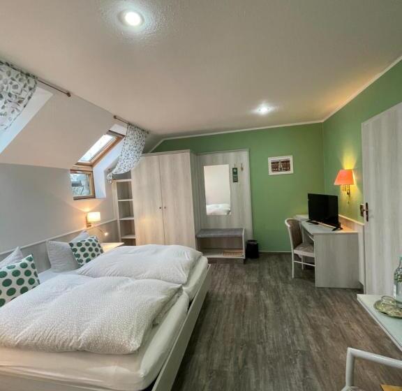 Трехместный Номер Базовый, Eichenhof Hotel Garni
