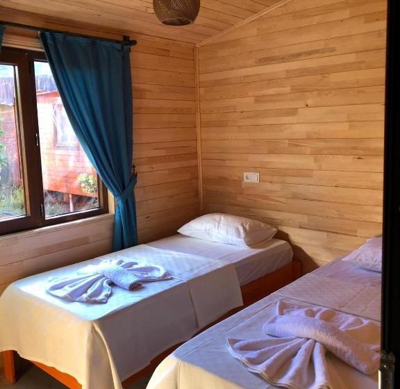 اتاق استاندارد چهار تخته, Cıralı Anka Apart Bungalov