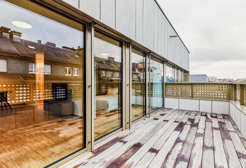 آپارتمان 1 خوابه با بالکن, Résidence Du Lys   Perrin Apartments
