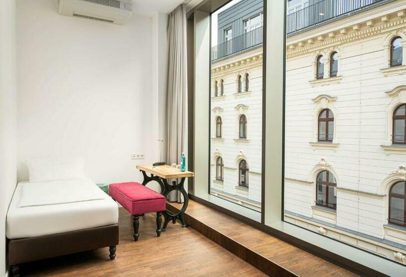 Номер Стандарт Трехместный, Elaya Leipzig City Center
