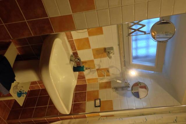 اتاق استاندارد سه نفره, B&b Pompeilog