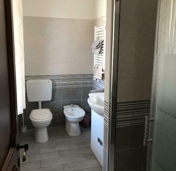 Трехместный Номер Стандарт с Балконом, Bella Vita Guesthouse  Parcheggio Privato Interno