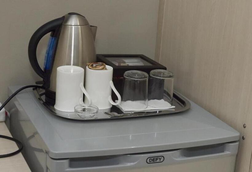 Номер Deluxe Кровать Куин, The Suburban Guest House