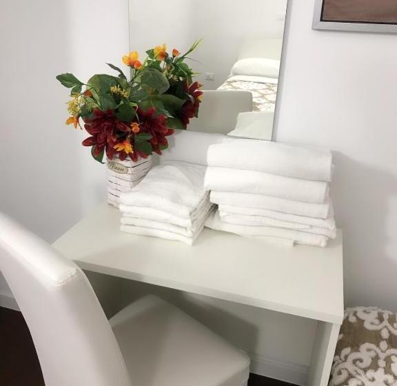 标准四人间共用浴室, Vacation Venice Rooms