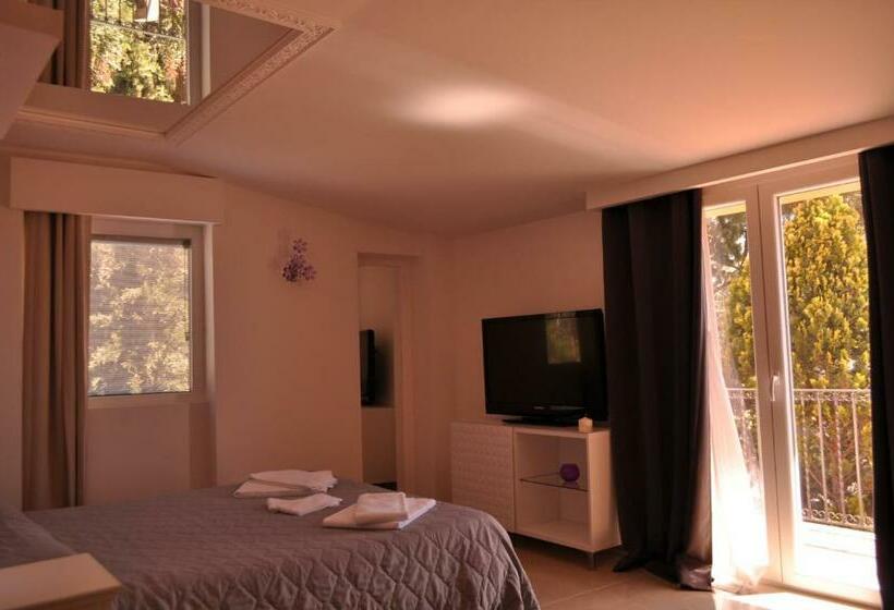 غرفة ديلوكس ثلاثية, Agrihotel Croce Vallone